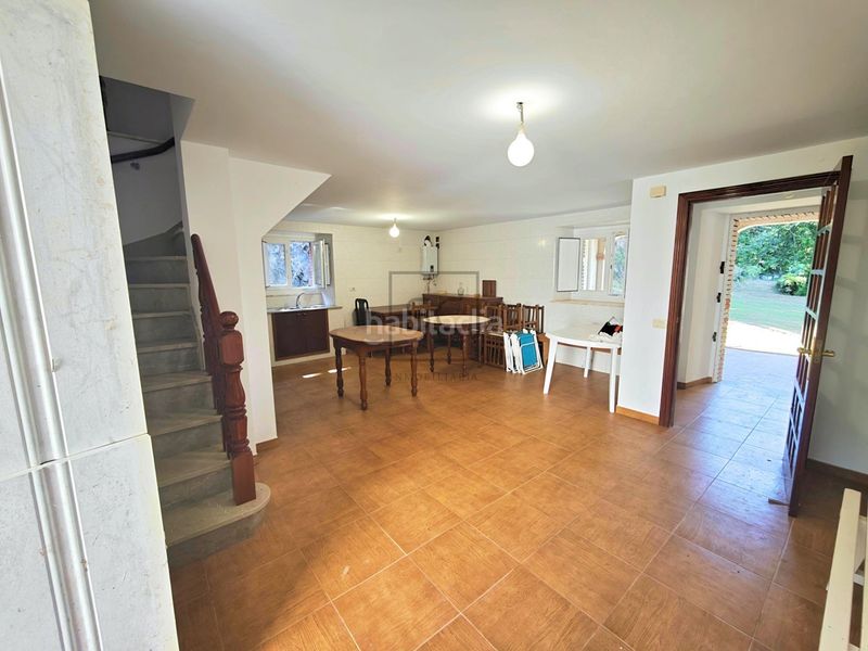 Foto d9aff118-e2e8-4387-99a0-6db134cf587a. Casa a Abegondo