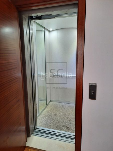 Foto e77c53d4-b249-43ba-a14f-c01c6ed27fec. Lloguer pis amb calefacció a Centro Ferrol