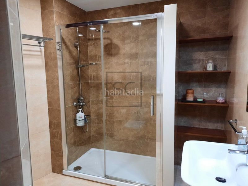 Foto 0c30bef3-57ae-427f-ab0d-647da01571f5. Rent flat with heating in Centro Ferrol