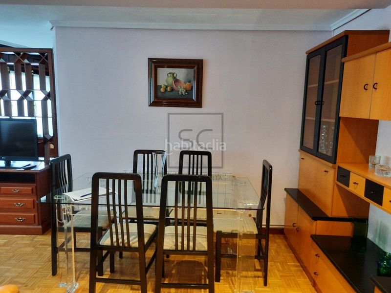 Foto 452322f2-ffec-4363-b5d9-ea5020956606. Rent flat with heating in Centro Ferrol