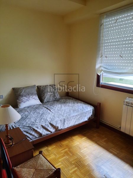 Foto 51d8ea4d-1ccd-4773-a3c3-16a643b00572. Rent flat with heating in Centro Ferrol