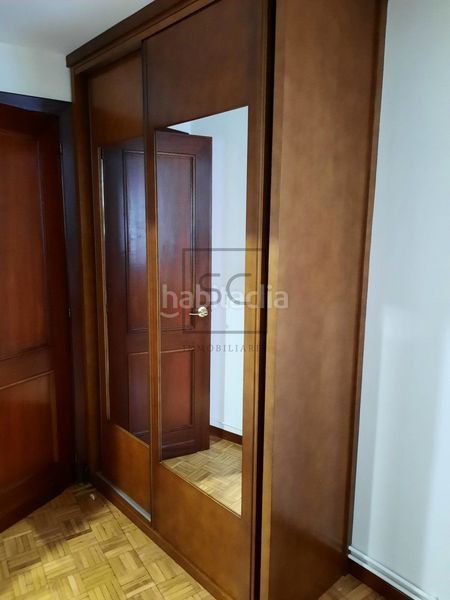 Foto 70d0f304-5008-4ca0-a938-584e3e94a143. Rent flat with heating in Centro Ferrol