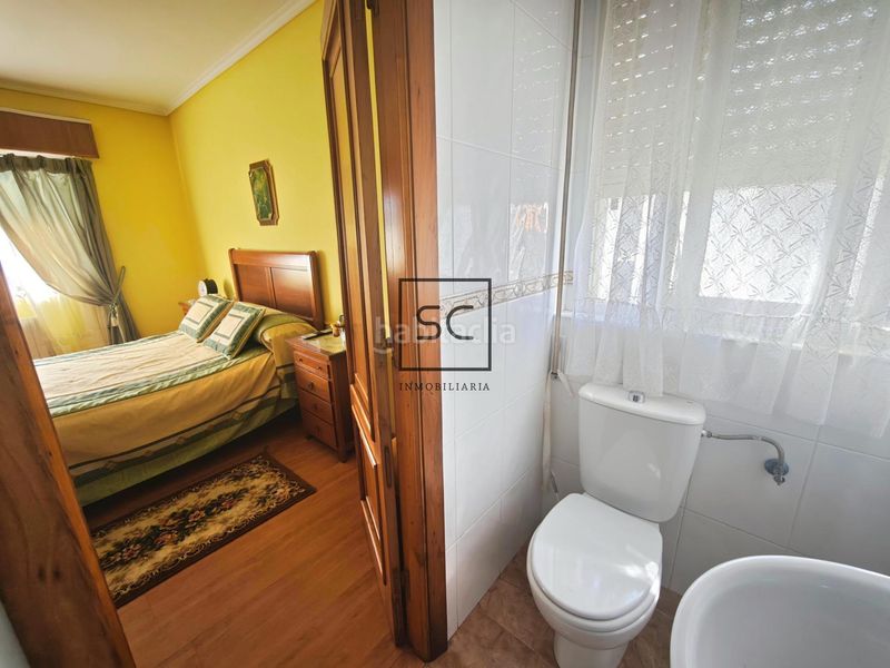Foto 152052ac-92e3-4d93-a18d-a14fcdccf552. Casa con riscaldamento parcheggio in A Malata - Catabois - Ciudad Jardín Ferrol