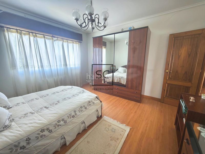 Foto 347b2dfc-3659-4c6e-aedf-54ac612bd7f2. Casa con riscaldamento parcheggio in A Malata - Catabois - Ciudad Jardín Ferrol