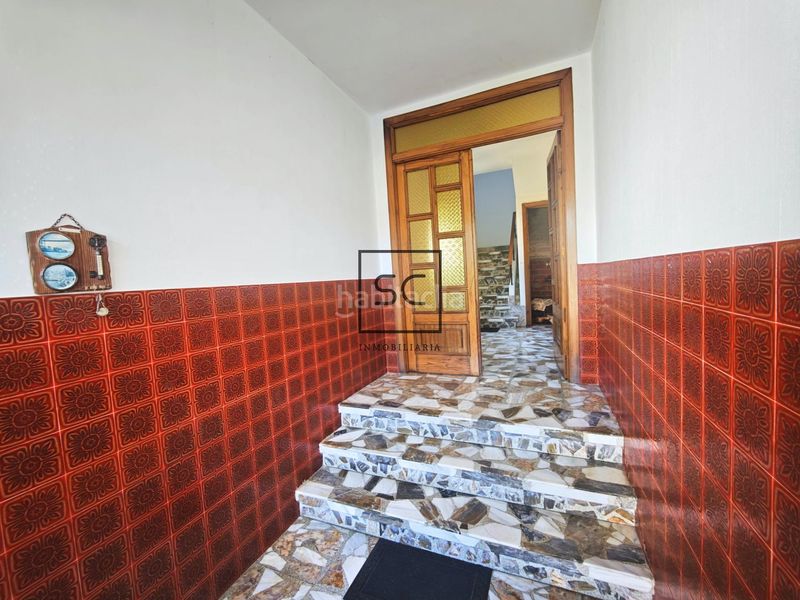 Foto c23124f5-ada4-4b94-ae8e-88a187020993. Casa con riscaldamento parcheggio in A Malata - Catabois - Ciudad Jardín Ferrol