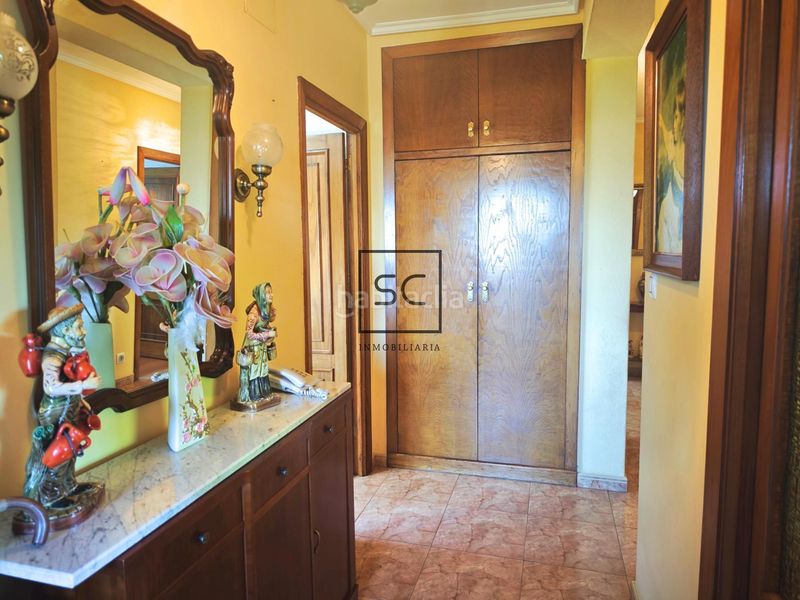 Foto f291c17a-381c-4e7d-a1f6-a0754c9a6654. Casa con riscaldamento parcheggio in A Malata - Catabois - Ciudad Jardín Ferrol