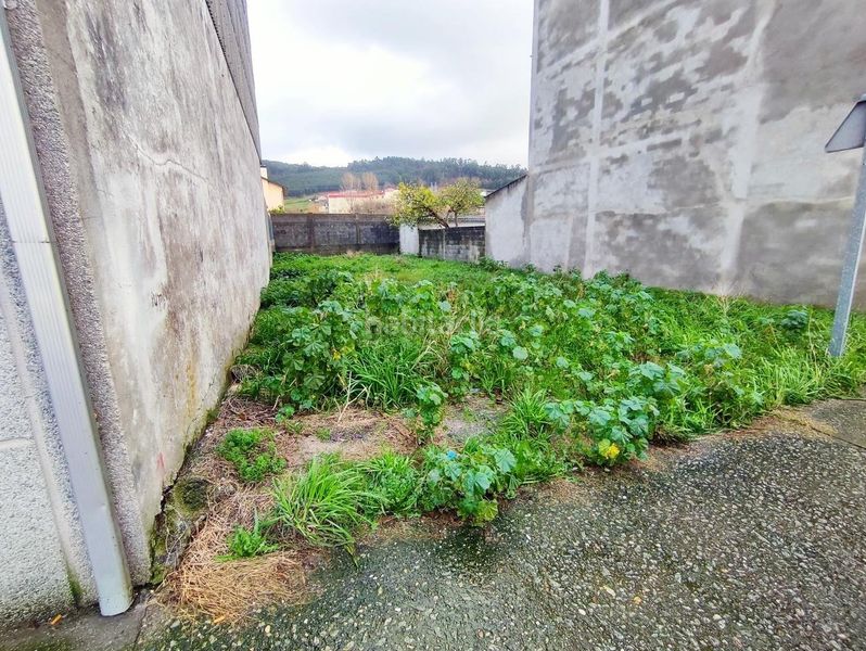 Foto deabde14-0fb2-4dcb-8b23-9aa95908519e. Terreno residencial solar edificabel en Neda