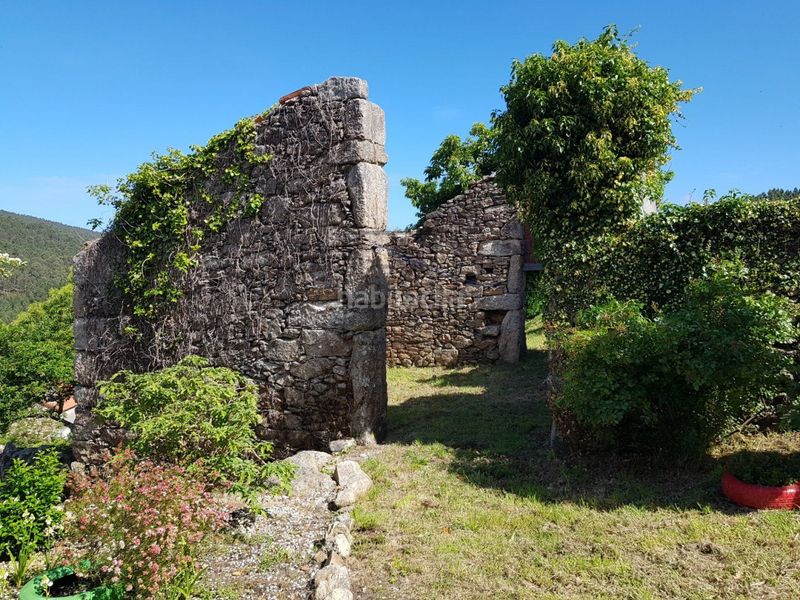 Foto 11fa54fe-7ea1-4731-9d09-05e62b3d6a18. Masia amb aparcament a Laxe
