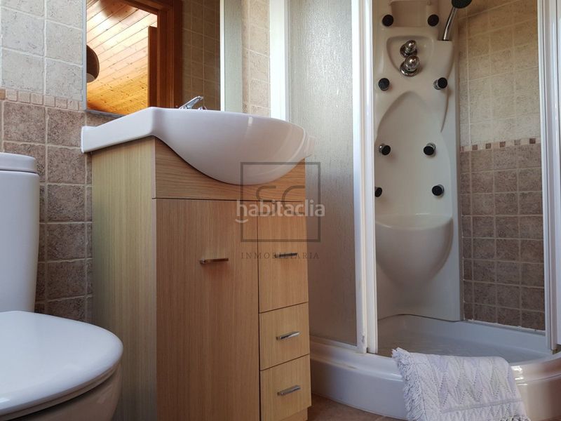 Foto 256a9b9a-8e38-4b6b-b367-420fcd53123c. Masia amb aparcament a Laxe
