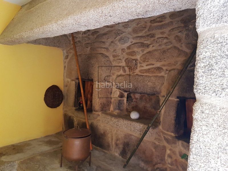 Foto 703eef62-9805-4b73-9261-2155421f3a59. Masia amb aparcament a Laxe