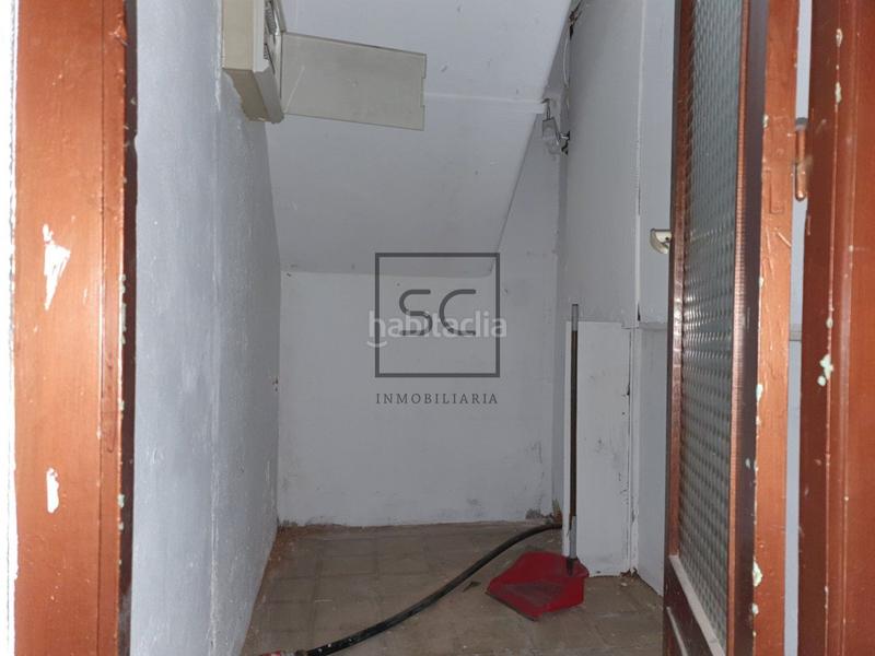 Foto f115699f-3117-4ab6-bc2b-60541b899000. Lloguer local comercial a Centro Ferrol