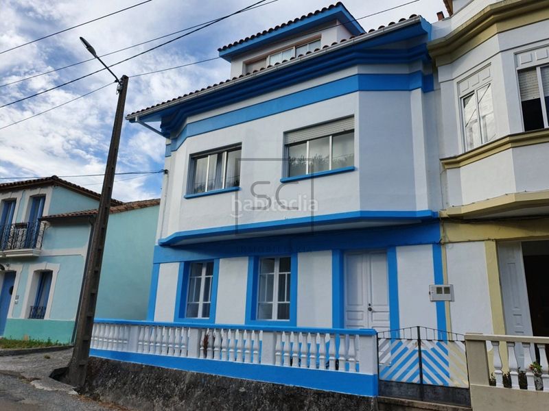 Foto 846e8d8d-05b5-4734-b201-7171b73e134e. Casa amb aparcament a Mugardos