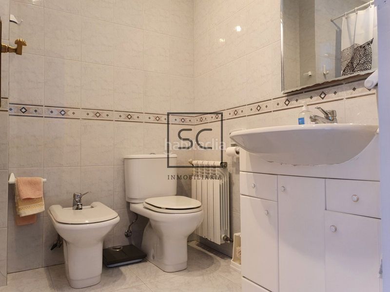 Foto c00adf35-3117-4ce8-81a8-4215fdf6c0dc. Casa amb aparcament a Mugardos