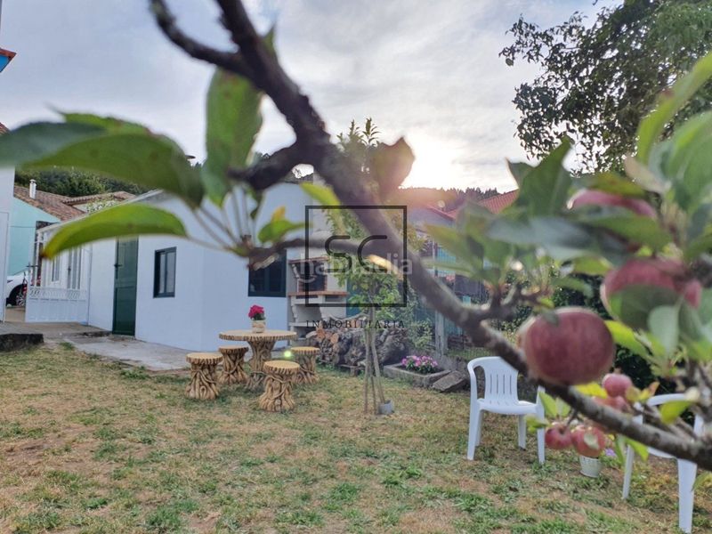 Foto c36bd921-3d93-4354-a160-087016d13022. Casa amb aparcament a Mugardos