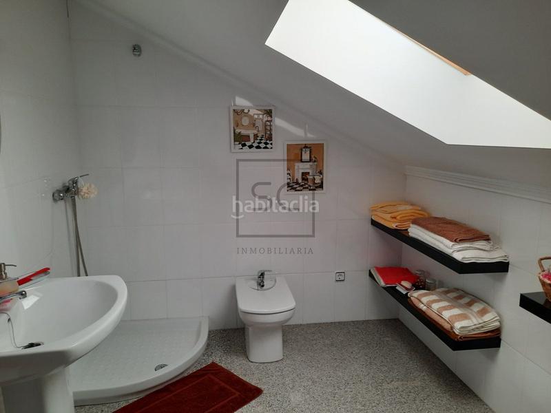 Foto a6b4d96b-ca09-46d9-8bb0-927b05436974. Chalet avec chauffage parking piscine dans Valdoviño