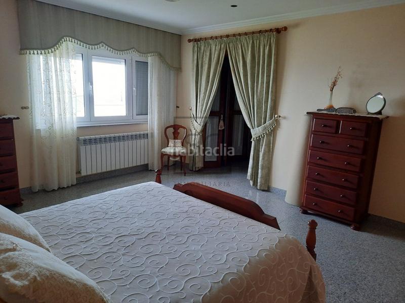 Foto cb05deab-49dd-4342-96fd-4d7f7a6bd760. Chalet avec chauffage parking piscine dans Valdoviño