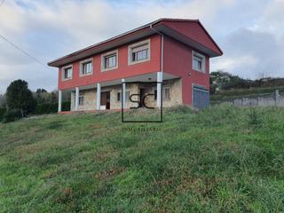 Xalet a Cesuras. Chalet con finca y bodegas en trasanquellos, cesuras