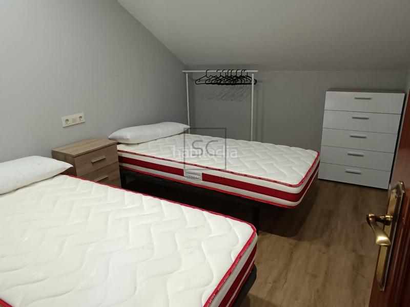 Foto bde44c9a-b388-4b53-824c-87a63fdc7c9e. Rent penthouse in Valdoviño