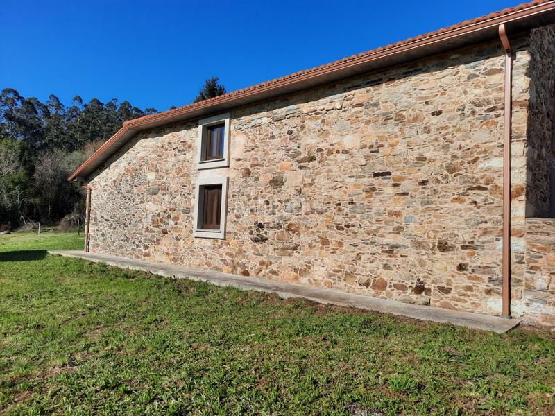 Foto 2d64c7f1-35f8-4b1d-acb8-78d39895381c. Casa  de piedra para acondicionamiento interior en pedroso, en Narón