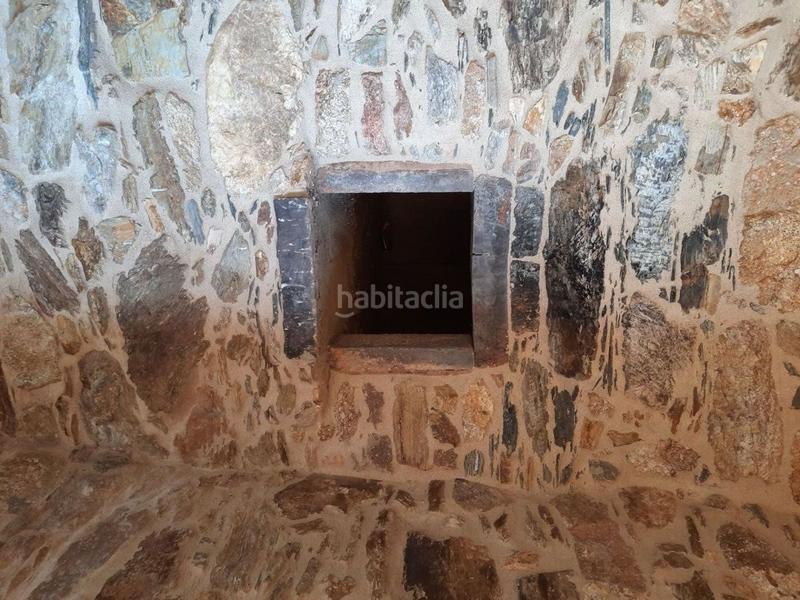 Foto f55ad133-d21b-4d39-8627-55d2d3fa6030. Casa  de piedra para acondicionamiento interior en pedroso, en Narón