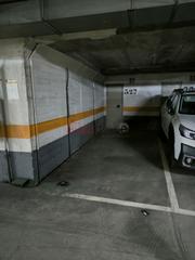 Aparcament cotxe  Calle rosal. Conjunto de plaza de garaje y trastero en el centro de oviedo