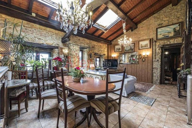 Foto 061bfbd5-a869-48fa-ac7f-adb99a326cc1. Casa con riscaldamento in Parroquias Norte Siero