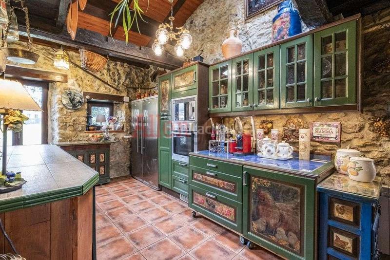 Foto c507f11a-7c23-48d5-81b6-d0717f6e7192. Casa con riscaldamento in Parroquias Norte Siero