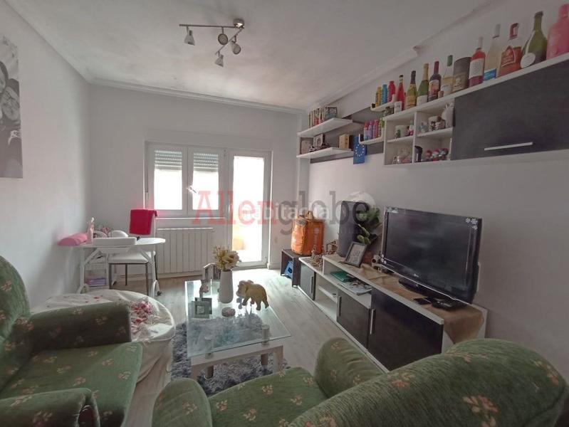 Foto 7bd12b04-e1b3-4b84-ae7e-0ee967efd3e5. Appartamento con riscaldamento in El Cristo Oviedo