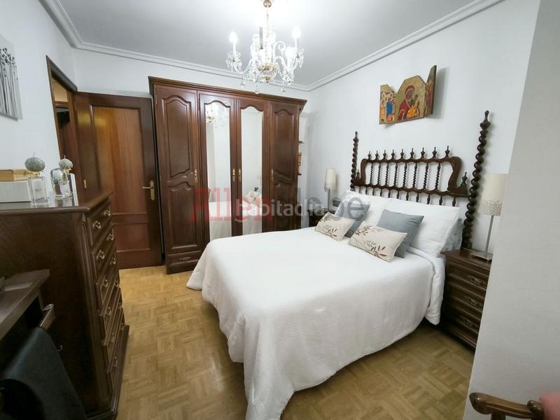 Foto 4b9e124b-f9e0-44f1-8d2e-ec4a57c09fce. Piso excelente vivienda impecable en La Felguera en Langreo