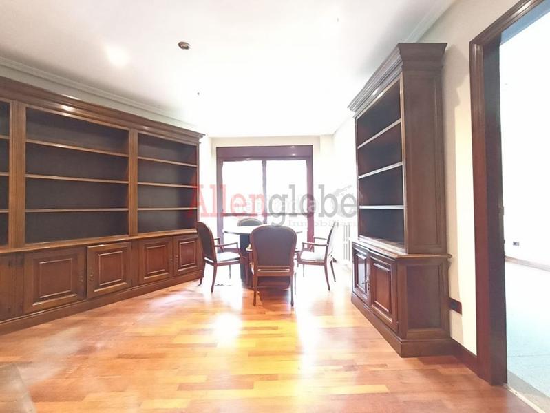 Foto 13a13ee9-f3f3-4111-9fcc-d113c3eadba7. Lloguer oficina a Plaza de América Oviedo