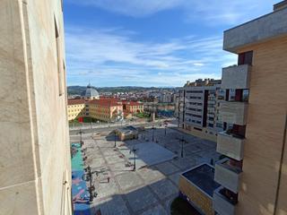 Appartement  Calle poetas gamoneda. Venta de apartamento en en edificio moderno de ciudad naranco