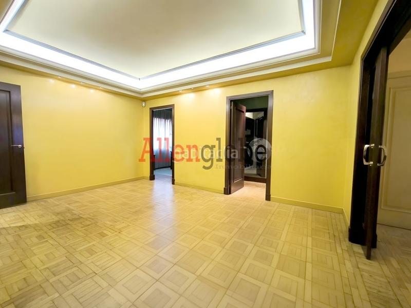 Foto bffd3296-0881-47fd-9d12-0d0955414932. Etagenwohnung mit heizung in Plaza de América Oviedo