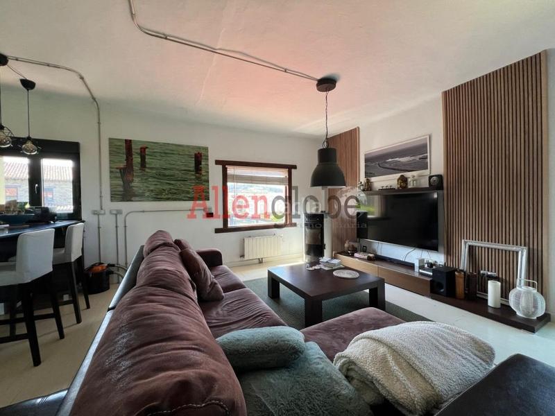 Foto a10e1f39-c05f-4ffd-bd4b-72699cff06ed. Casa amb calefacció aparcament a Quintes - Arroes Villaviciosa