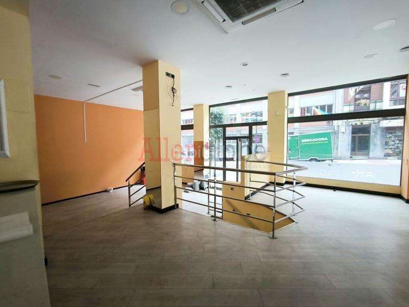 Foto 6f00c074-cdac-4b82-a12d-b360481843fc. Rent business premise in calle fray ceferino 19 in Oviedo