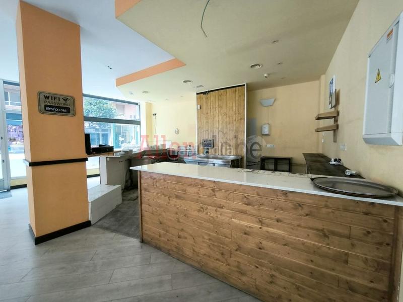 Foto b70c45fb-2b89-42a8-9f33-45b85bc1efe6. Rent business premise in calle fray ceferino 19 in Oviedo