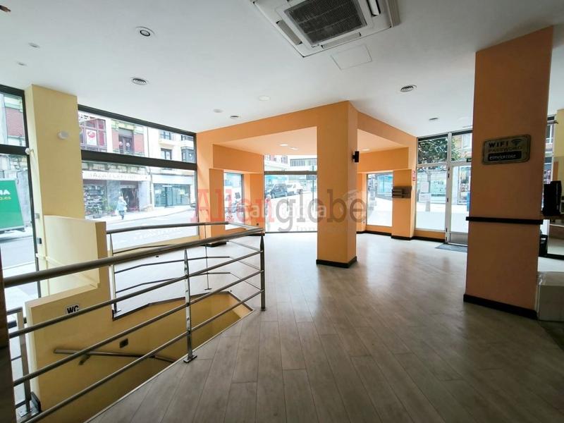 Foto 7a45dbba-d3fa-41f5-ba0c-dd935d0fc369. Alquiler local comercial en calle fray ceferino 19 en Oviedo