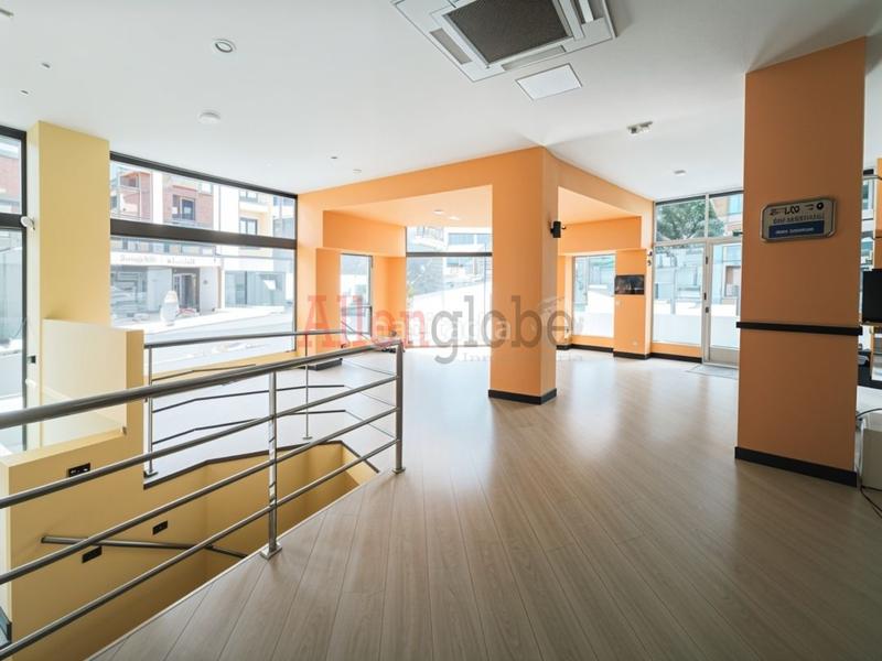 Foto 8654ac7e-e4d3-4ae7-a79c-6256b5be836a. Alquiler local comercial en calle fray ceferino 19 en Oviedo