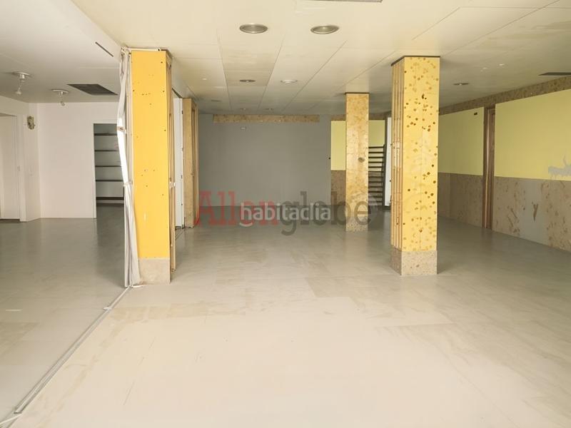 Foto 9046e875-12eb-47e6-aeb5-2bf106101b0b. Affitto locale commerciale in calle fray ceferino 19 in Oviedo