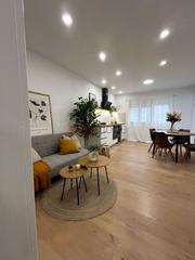Etagenwohnung  Calle luis suárez ximielga. Venta de piso tres habitaciones colloto  primera planta sin asce