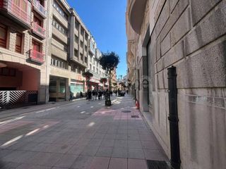 Miete Büro in Parque San Francisco - Uría. Alquiler de oficina muy centrica en oviedo. lado calle uria y ju
