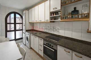 Pis a Vallobín. Piso de dos habitaciones y garaje zona florida