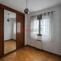 Piso en Milán - Pumarín. Venta de piso   de dos dormitorios con garaje y trastero