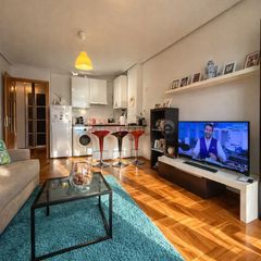 Apartament a Soto del Barco. Venta de apartamento seminuevo con plaza de garaje en san juan d