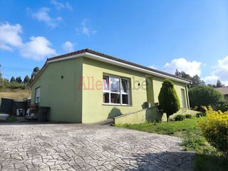 Haus  Carretera avilés - grado. la laguna. Casa seminueva con parcela a 7 minutos del centro de avilés
