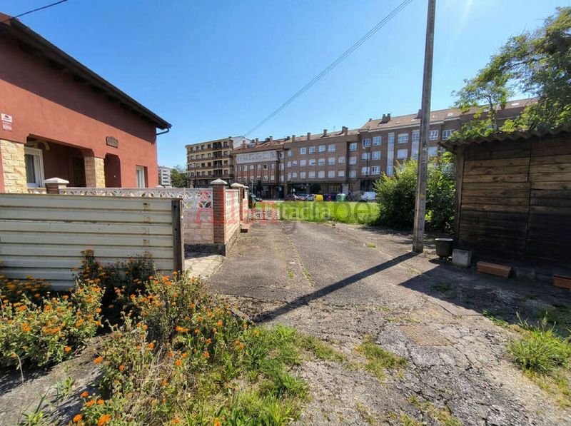 Foto d9f0e497-05fe-4f53-91f0-f4bbb2e3934d. Casa a Llanera
