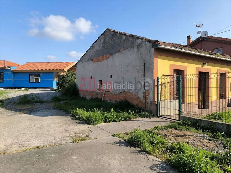 Foto e60e261d-388f-4e96-845d-9f42ace97714. Casa a Llanera