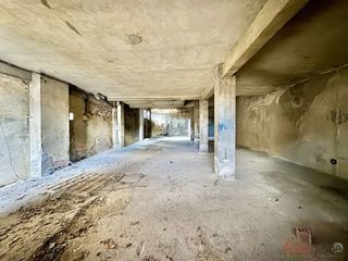 Local Comercial a Calle Monticu