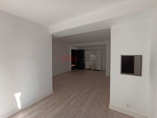 Lloguer Pis  Calle víctor chávarri. Alquiler de vivienda nueva con plaza de garaje en el centro