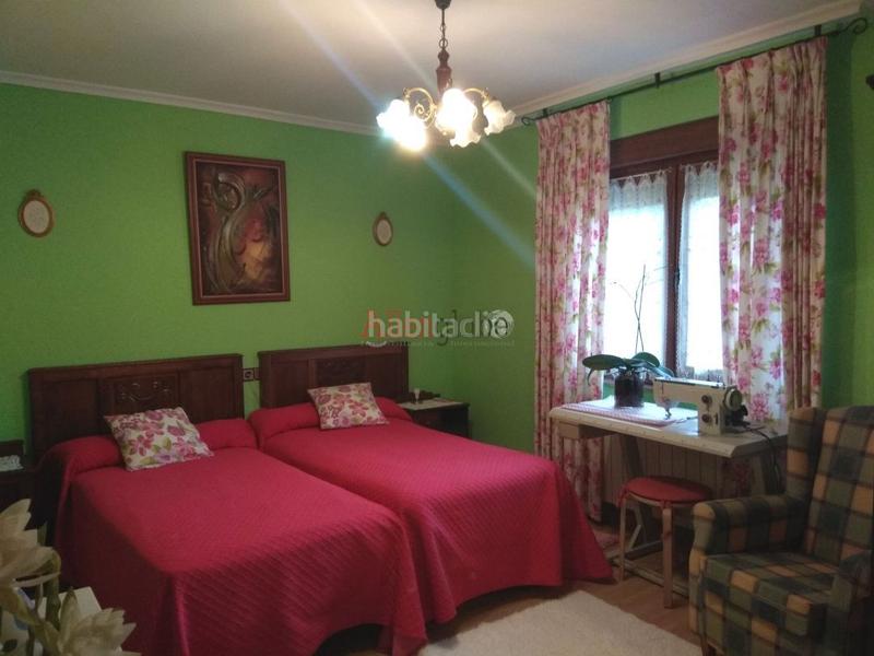 Foto 32986d72-bb4e-4113-8eef-0eb3da583471. Chalet cas en venta en zona ceceda () en Nava