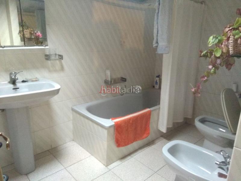 Foto e73cfa61-c6b8-4775-8c01-bf72eee5aac7. Chalet cas en venta en zona ceceda () en Nava